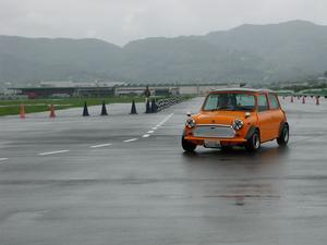 Ｓｉｎｇｉｎｇ　ｉｎ　Ｔｈｅ　Ｒａｉｎ　第１８回　ＡＬＢＩＯＮ　MOTOR　SPORTSＦＥＳＴＩＶＡＬ